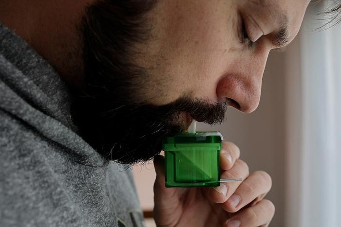Scientists Develop Breath Test that Rapidly Detects COVID