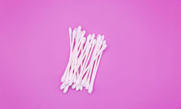 Vaginal Swab Detects Molecular Signals for Endometrial Cancer